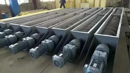 Elevator cu șurub